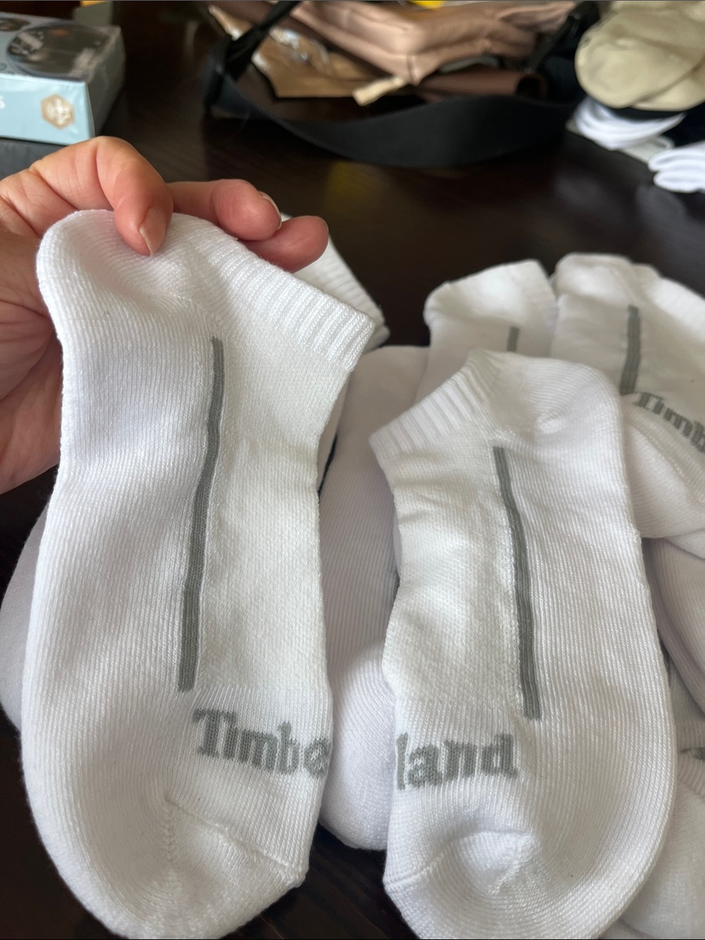 NWOT unisex Timberland White Low-Cut No-Show Athletic Socks - 8 Pack - Picture 3 of 4